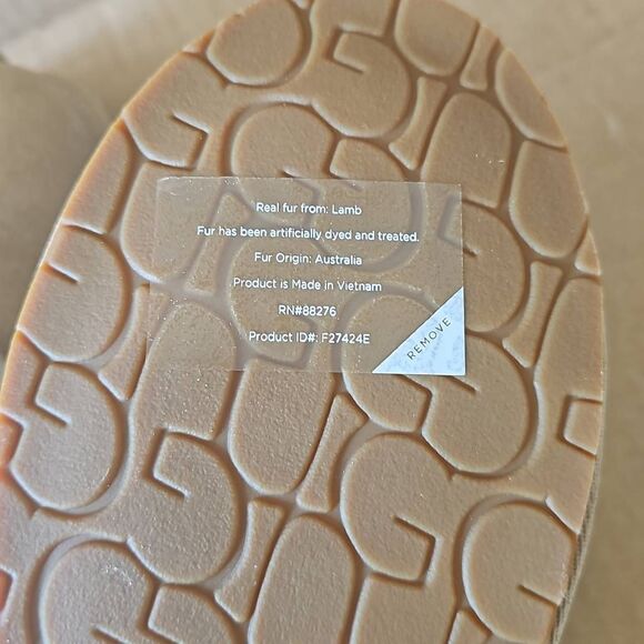 UGG Australia Scuffette II Slipper for Women. Sand size 7 New with original box - Picture 9 of 9